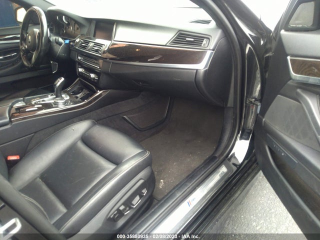 2016 BMW 5 Series, VIN: WBA5B1C56GG133373