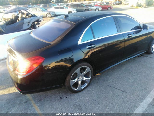 WDDUG8CB0FA166794 Mercedes-Benz S-class S 550