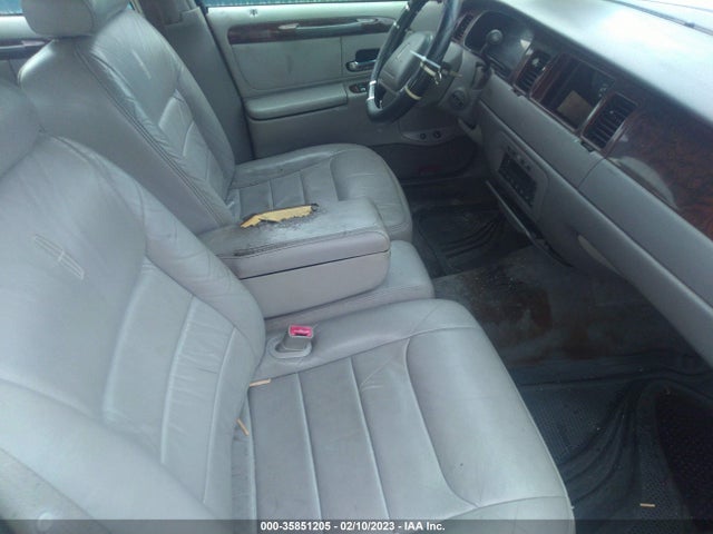 Lincoln Town Car 1999 1LNHM81W2XY669760 Image 6