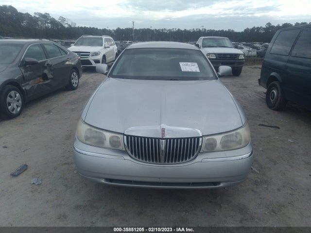 Lincoln Town Car 1999 1LNHM81W2XY669760 Image 7