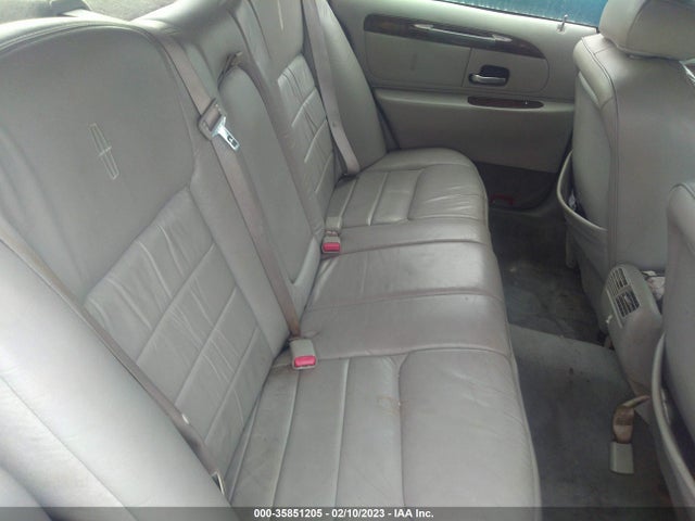 Lincoln Town Car 1999 1LNHM81W2XY669760 Image 9