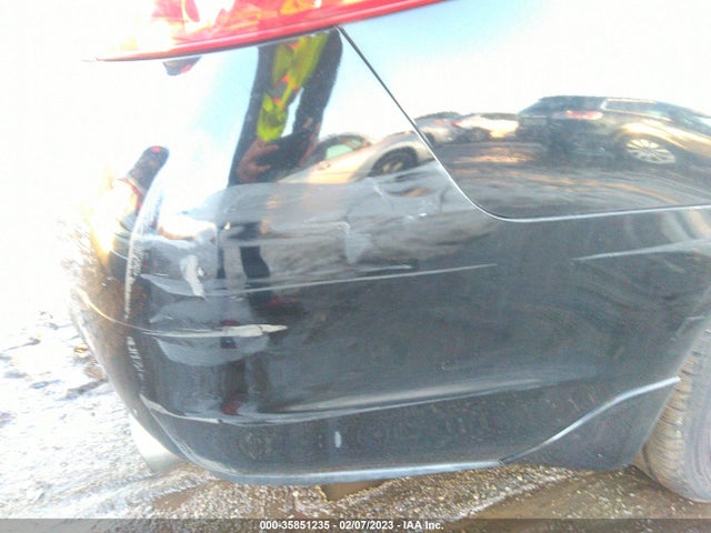 2011 INFINITI M56 VIN: JN1AY1AP9BM520226
