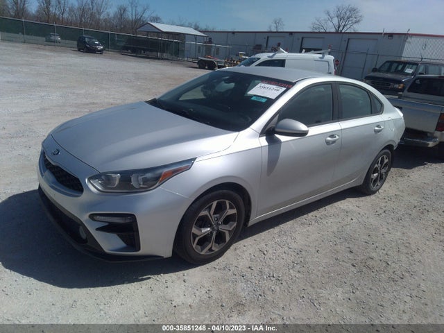 2019 KIA FORTE LXS VIN: 3KPF24AD4KE030609
