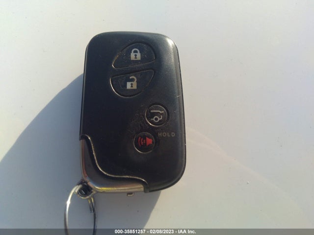 Lexus GX 460 2015 JTJBM7FX5F5106401 Image 3