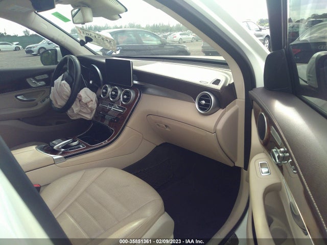 2016 MERCEDES-BENZ GLC GLC 300 VIN: WDC0G4KB1GF023029