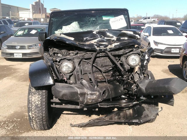 2015 JEEP WRANGLER UNLIMITED SAHARA VIN: 1C4BJWEG4FL712873