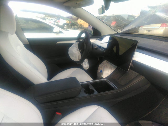 Tesla Model Y Long Range 2023 7SAYGDEE2PF619966 Image 6