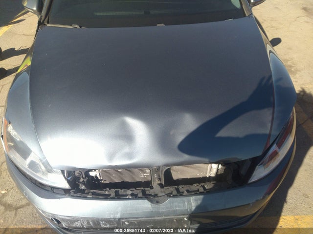 3VW217AU7FM022127 Volkswagen Golf Tsi S