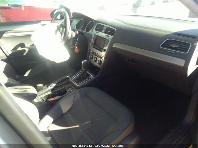 3VW217AU7FM022127 Volkswagen Golf Tsi S