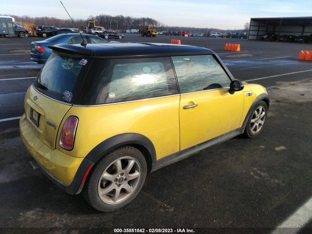 WMWRE334X4TD82387 Mini COOPER HARDTOP