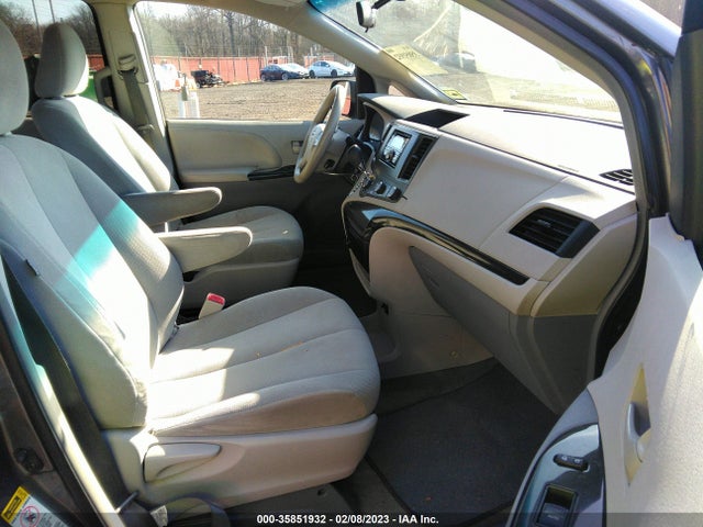 2014 TOYOTA SIENNA L VIN: 5TDZK3DC2ES410343