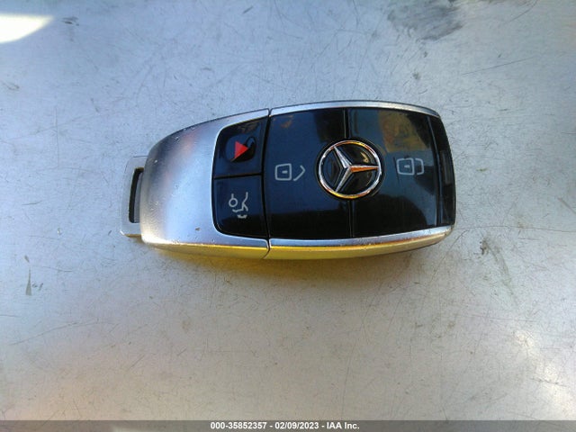 2018 Mercedes-Benz E-Class, VIN: WDDZF4JB3JA437585