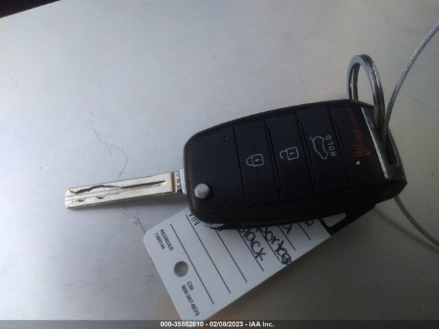 KNDPB3AC7G7808950 KIA Sportage Lx