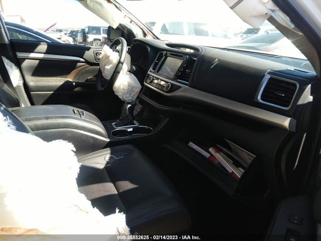 Toyota Highlander Se/xle 2019 5TDJZRFH8KS590833 Image 5