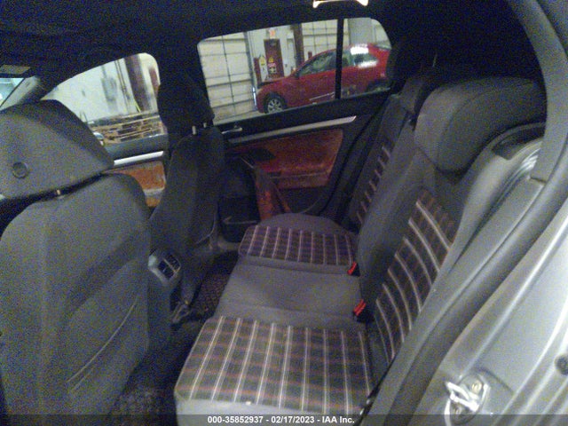 Volkswagen GTI 2009 WVWHD71K59W136117 Image 9