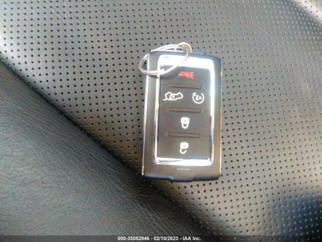 1C4RJKDG3P8702588 Jeep Grand Cherokee L Overland