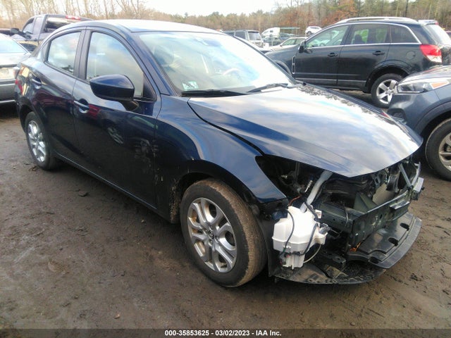 2018 Toyota Yaris, VIN: 3MYDLBYV5JY329712