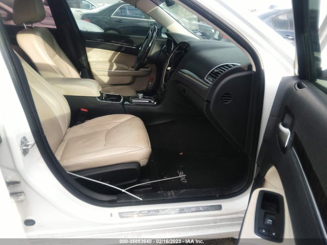 Chrysler 300 300c 2017 2C3CCAEG8HH662372 Image 7