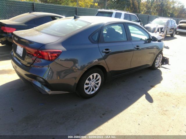 3KPF24AD6NE490522 KIA Forte Lxs