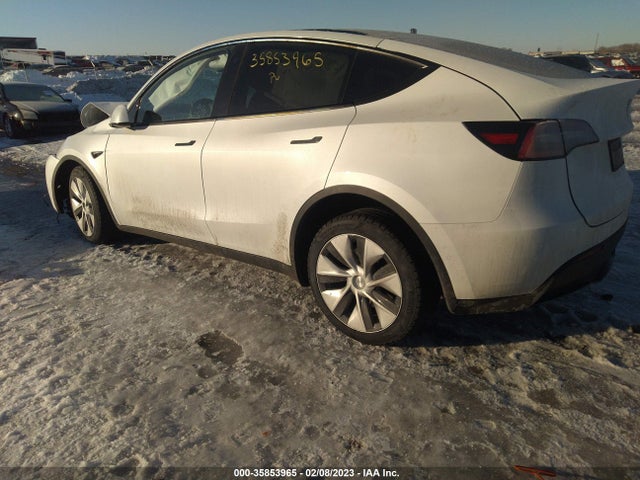 Tesla Model Y Long Range 2021 5YJYGDEE8MF063462 Image 3