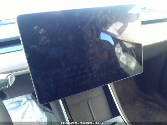 Tesla Model Y Long Range 2021 5YJYGDEE8MF063462 Image 7