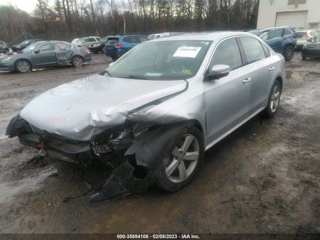 Volkswagen Passat Se W/sunroof 2013 1VWBP7A35DC046561 Image 2
