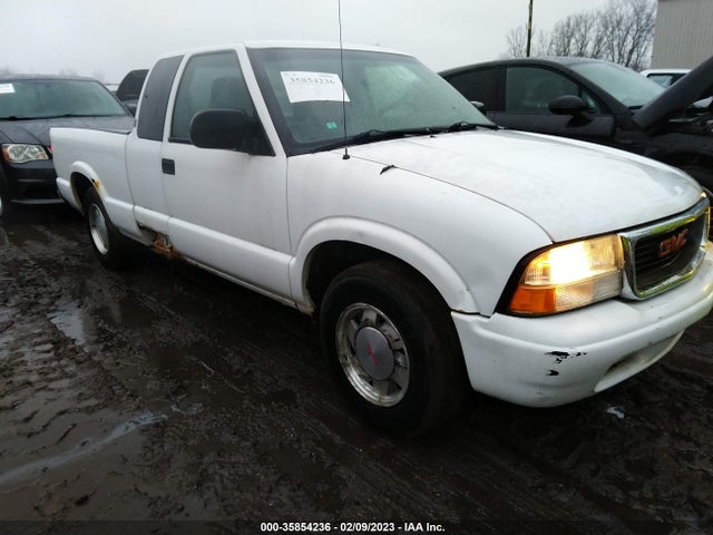 2002 1GTCS19W428227782 main image