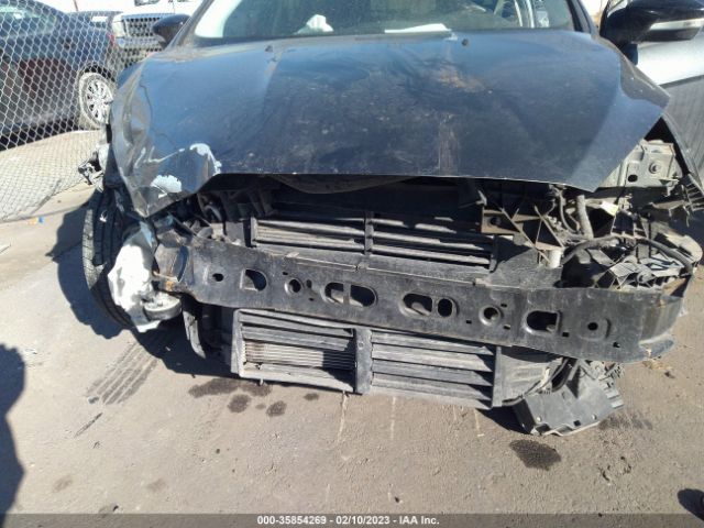 1FADP3M24JL262894 Ford FOCUS SEL