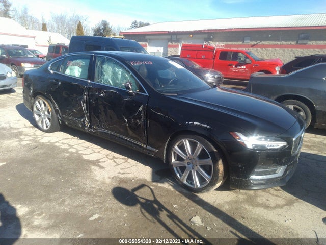 2017 Volvo S90, VIN: YV1A22ML0H1003480