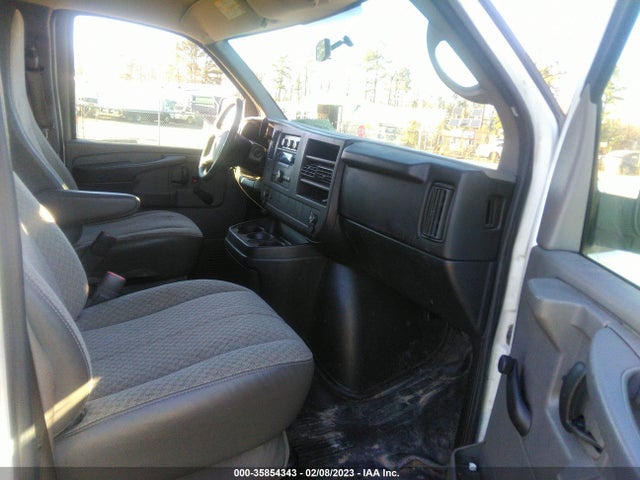 Chevrolet EXPRESS CARGO VAN 2013 1GCWGFBA5D1102344 Image 6