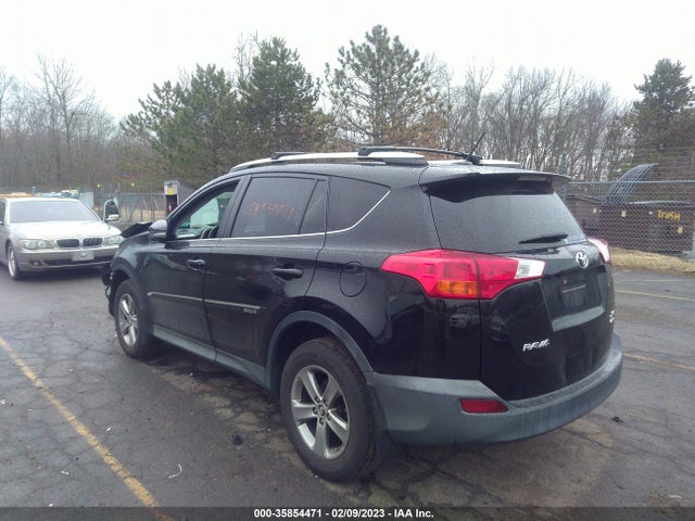 2015 TOYOTA RAV4 XLE VIN: 2T3RFREV9FW404868