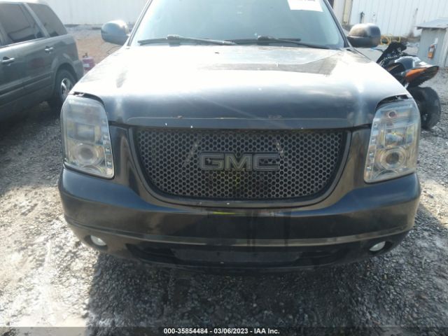 1GKS1EEF8BR193422 GMC YUKON DENALI