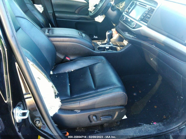 2017 Toyota Highlander, VIN: 5TDJZRFH7HS460132