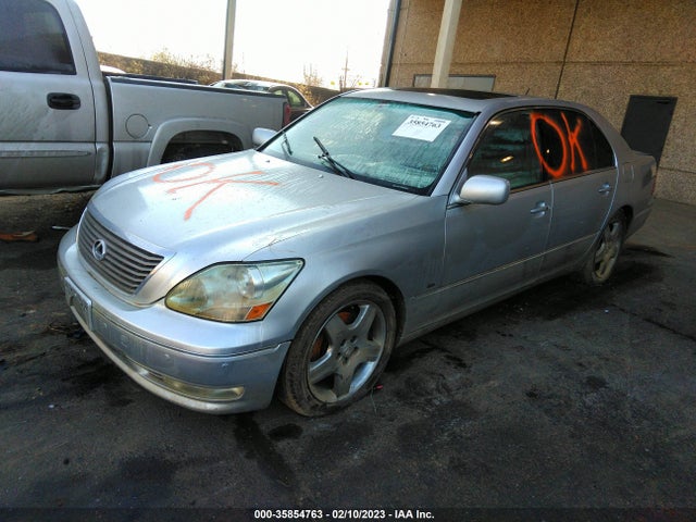 Lexus LS 430 2004 JTHBN36F240147402 Image 2