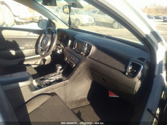 KNDPMCAC0J7448812 KIA Sportage Lx