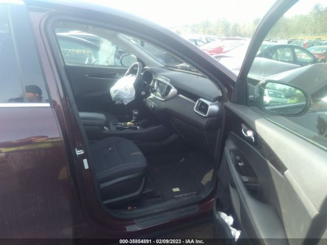 5XYPGDA39KG476691 KIA SORENTO LX