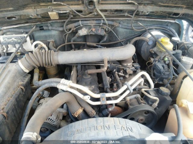 1J4FA59S61P328132 Jeep Wrangler Sahara