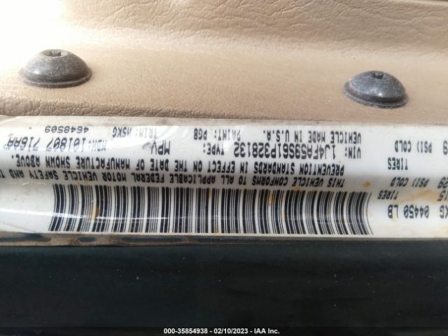 1J4FA59S61P328132 Jeep Wrangler Sahara