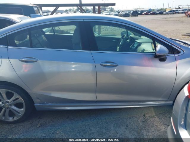 1G1BF5SM8H7110391 Chevrolet Cruze Premier Auto