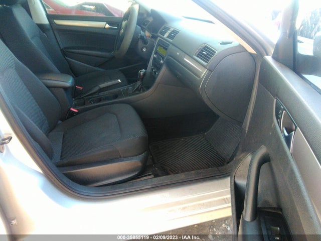 1VWAS7A3XEC046311 Volkswagen PASSAT S