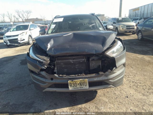 KM8J3CA22JU834094 Hyundai Tucson Value