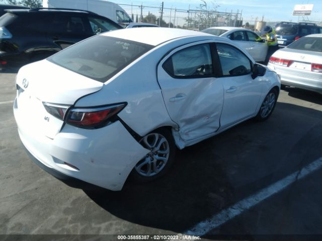 3MYDLBZV2GY145142 Scion IA