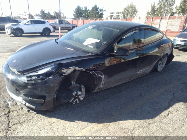 Tesla Model 3 Long Range 2022 5YJ3E1EB9NF165858 Image 2
