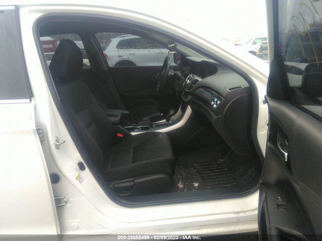 35855499 :رقم المزاد ، 1HGCR2F56FA131682 vin ، 2015 Honda Accord Sedan Sport مزاد بيع