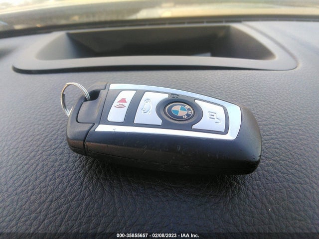 BMW 5 Series 528i Xdrive 2014 WBA5A7C58ED616254 Image 11