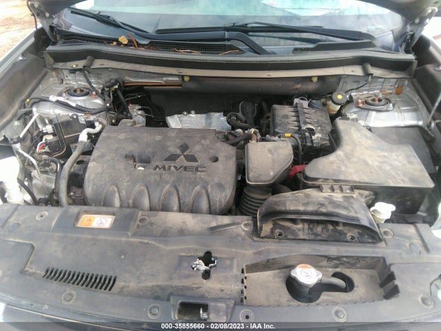 JA4AZ3A30JZ062462 Mitsubishi Outlander Es/se/sel/le