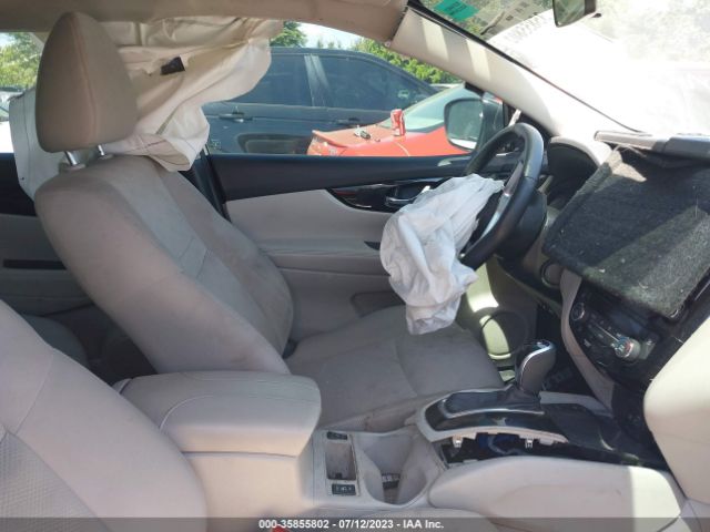 JN1BJ1CP2KW233014 Nissan Rogue Sport Sv