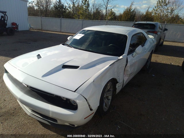 Dodge Challenger Sxt 2018 2C3CDZAG9JH315995 Image 2