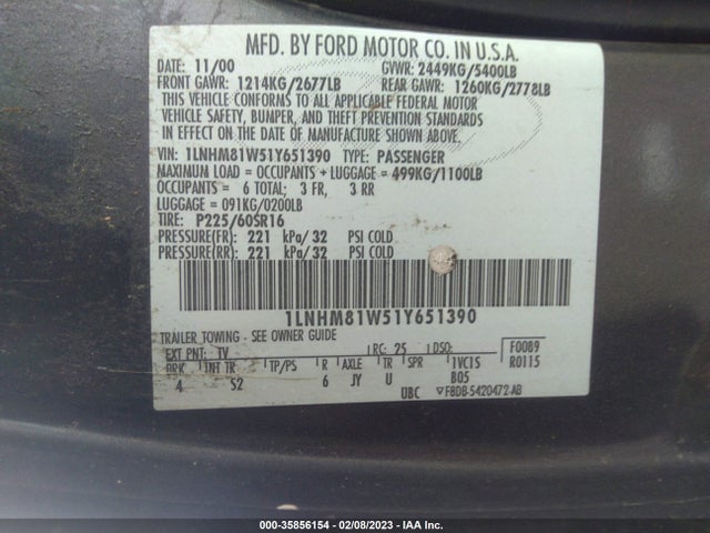 Lincoln Town Car Executive 2001 1LNHM81W51Y651390 Image 10