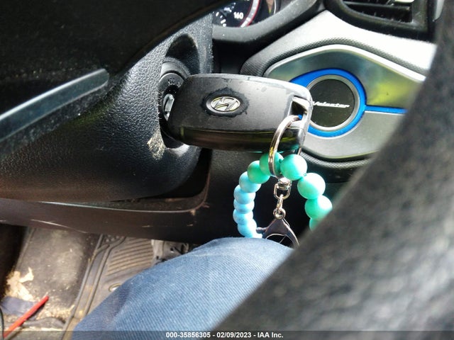 Hyundai Veloster 2.0 2019 KMHTG6AF5KU016832 Image 3